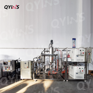 0.35平方不锈钢薄膜蒸发器